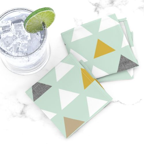 HOME_GOOD_COCKTAIL_NAPKIN