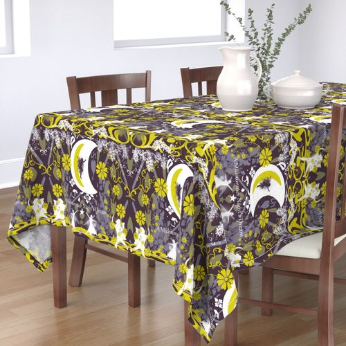 HOME_GOOD_RECTANGULAR_TABLE_CLOTH