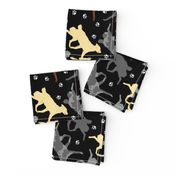 Trotting Mudi and paw prints - black