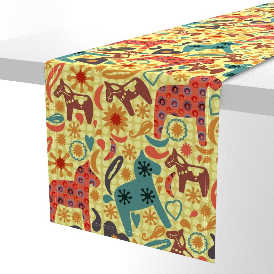 HOME_GOOD_TABLE_RUNNER