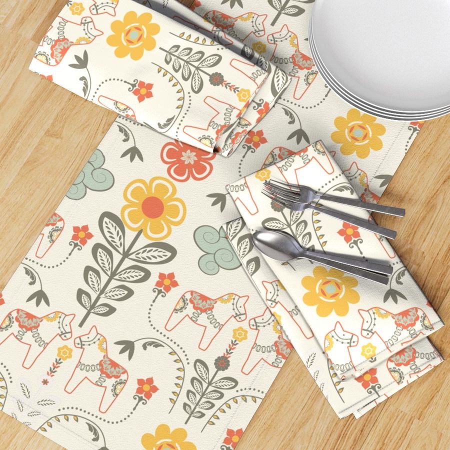 HOME_GOOD_TABLE_RUNNER