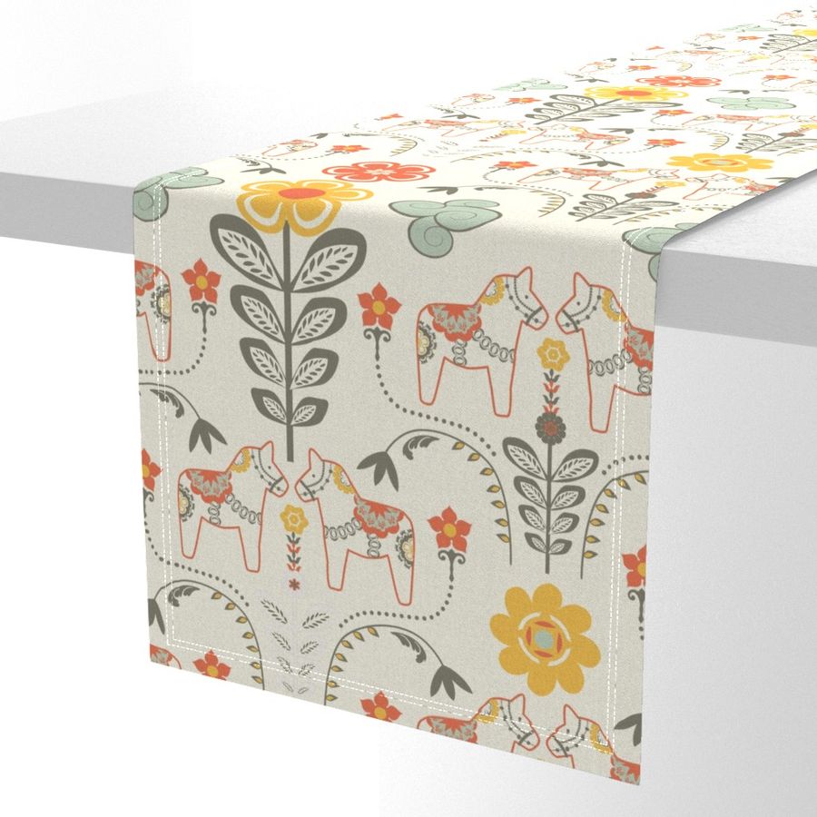 HOME_GOOD_TABLE_RUNNER