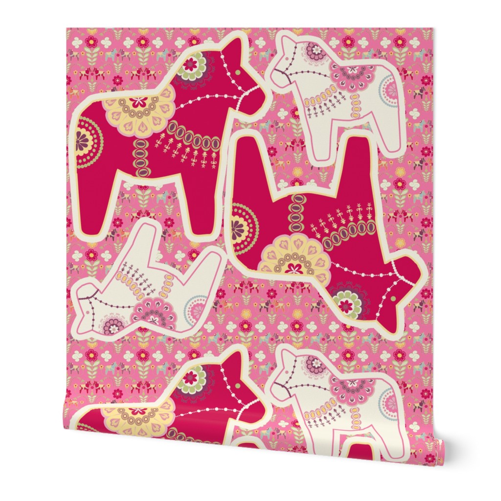 coussin_dala_horse_fuchia   