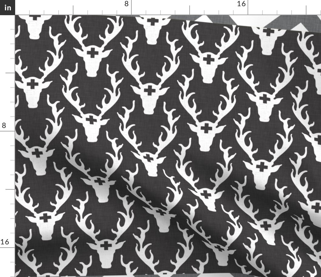 chevron_and_deer_head_full_yard