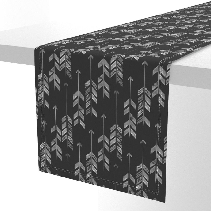 HOME_GOOD_TABLE_RUNNER