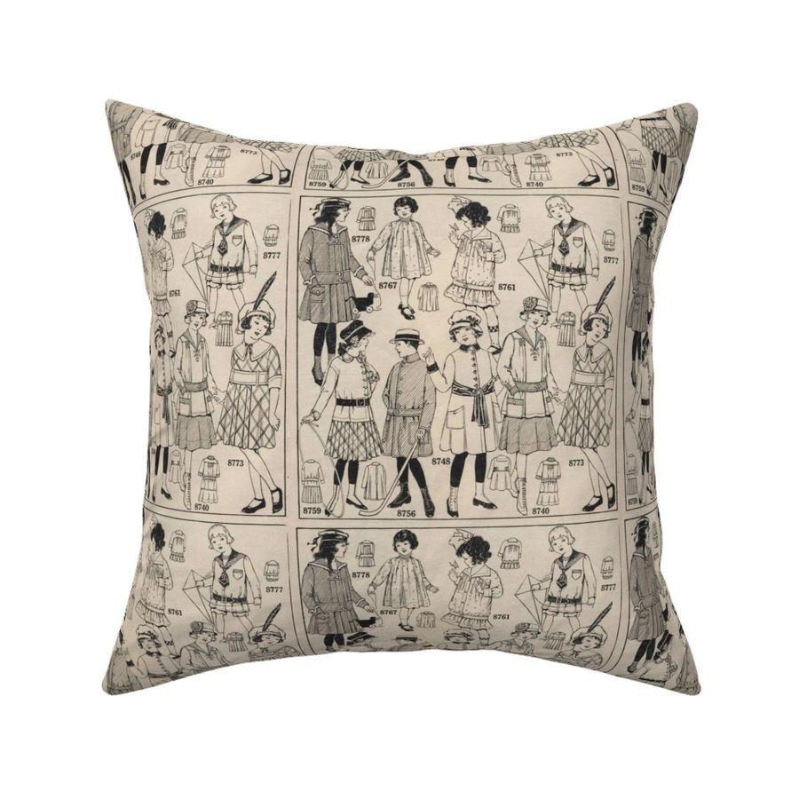 HOME_GOOD_SQUARE_THROW_PILLOW