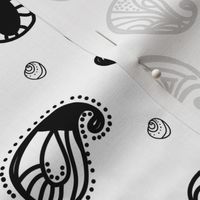 Black and White Paisley Teardrops 