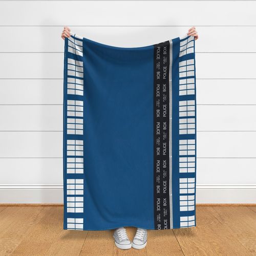 HOME_GOOD_THROW_BLANKET