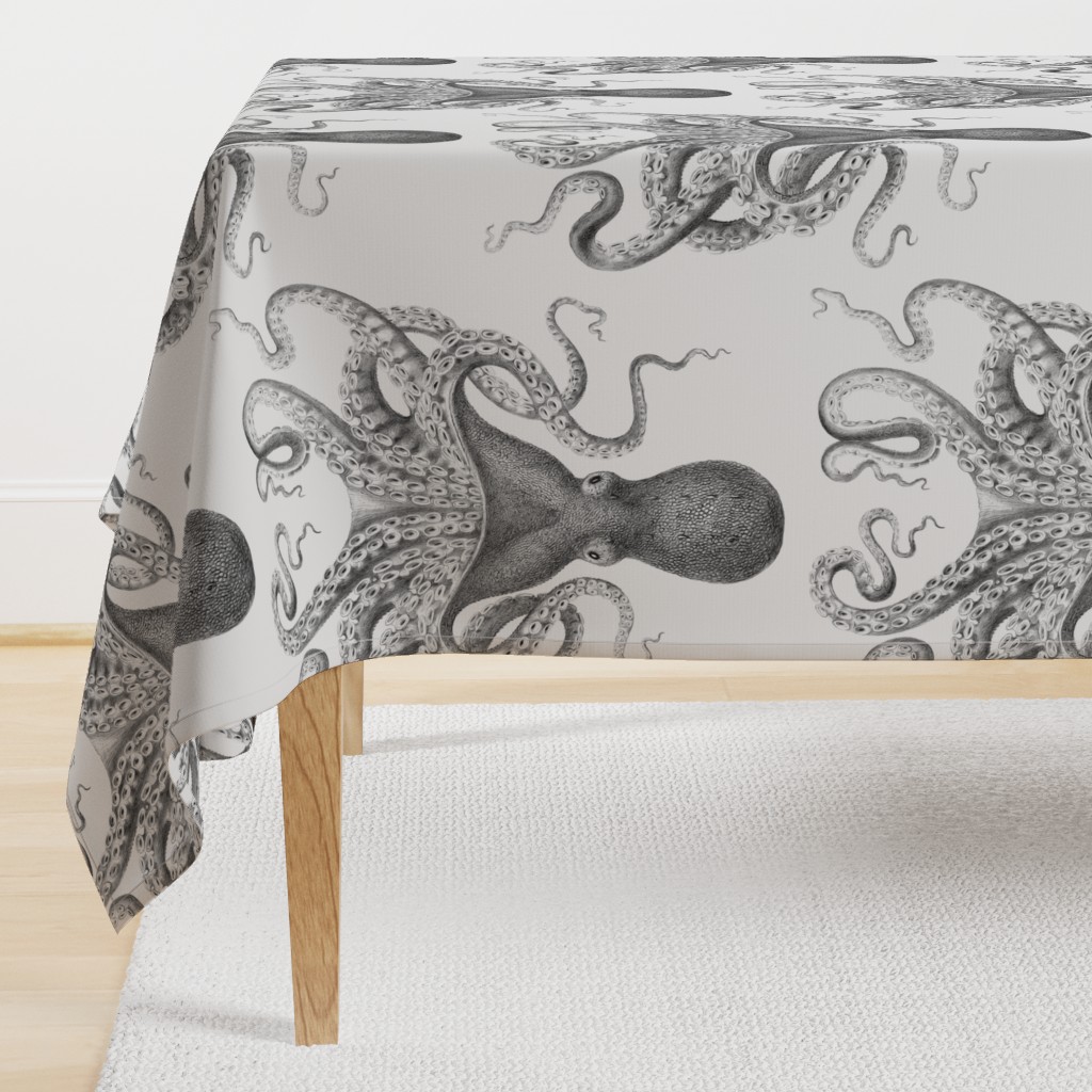 Octopus Oasis in Charcoal 