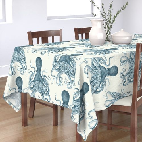 HOME_GOOD_RECTANGULAR_TABLE_CLOTH