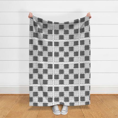 HOME_GOOD_THROW_BLANKET