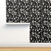 arrows scattered // black and cream off-white southwest simple print