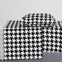 Houndstooth Check // Black & White ((Small))