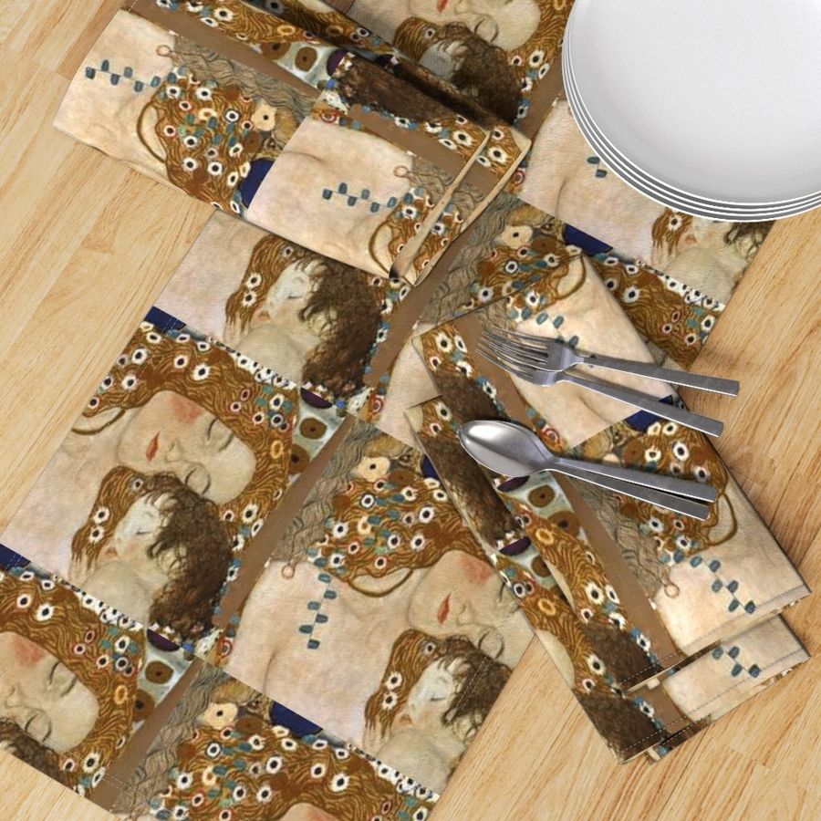 HOME_GOOD_TABLE_RUNNER