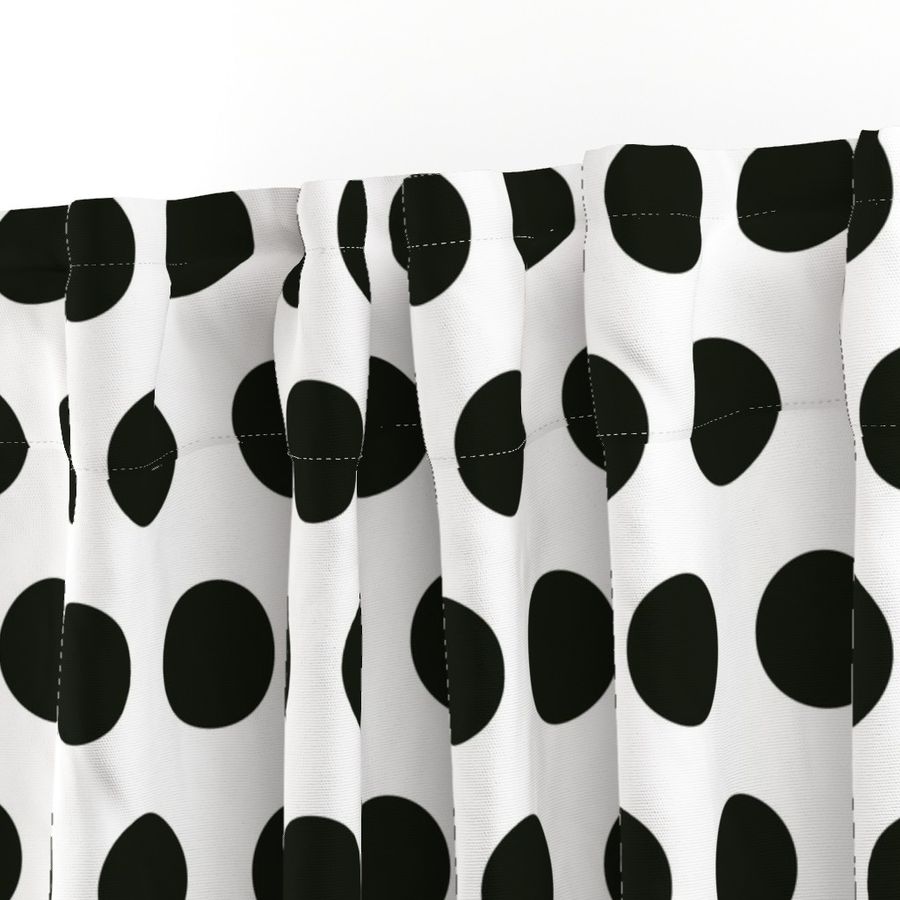 Polka Dot - Black on White XL