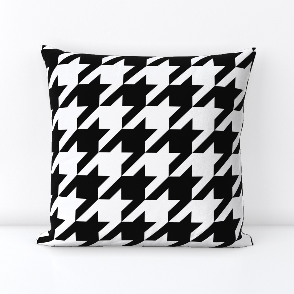 Houndstooth Check // Black & White ((Medium))