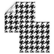 Houndstooth Check // Black & White ((Medium))