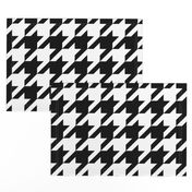 Houndstooth Check // Black & White ((Medium))