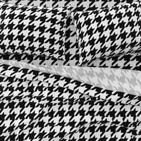 Houndstooth Check // Black & White ((Medium))