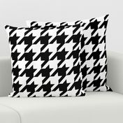 Houndstooth Check // Black & White ((Medium))