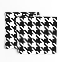 Houndstooth Check // Black & White ((Medium))