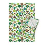 Retro apple kitchen print green fruit summer