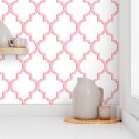 Dimensional Quatrefoil in Pink