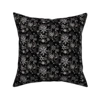 New_Snowflake_Black_Damask