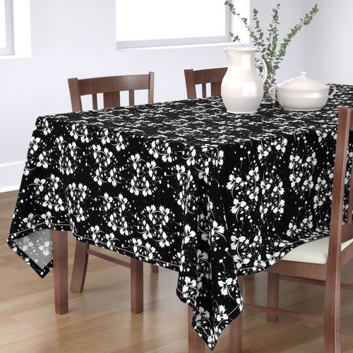 HOME_GOOD_RECTANGULAR_TABLE_CLOTH