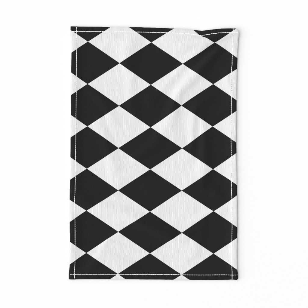 Extra Large Harlequin Check in Black and White