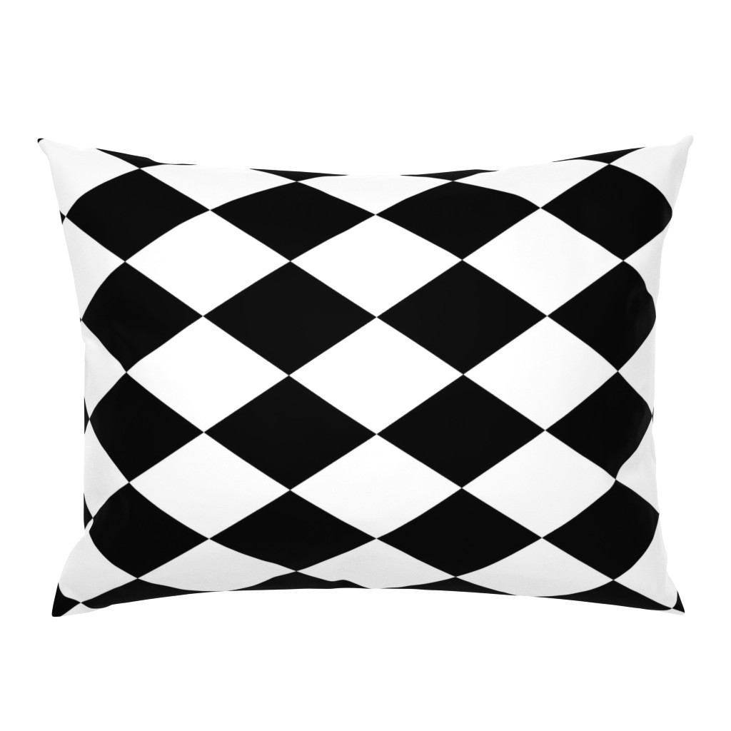 Extra Large Harlequin Check in Black and White