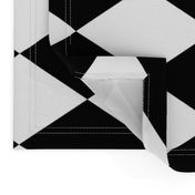 Extra Large Harlequin Check in Black and White