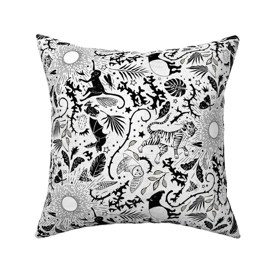 HOME_GOOD_SQUARE_THROW_PILLOW