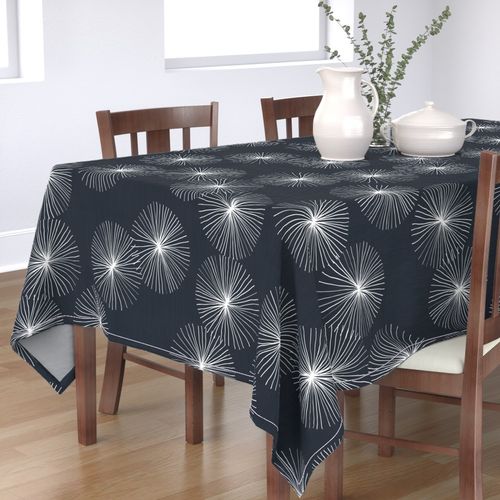 HOME_GOOD_RECTANGULAR_TABLE_CLOTH