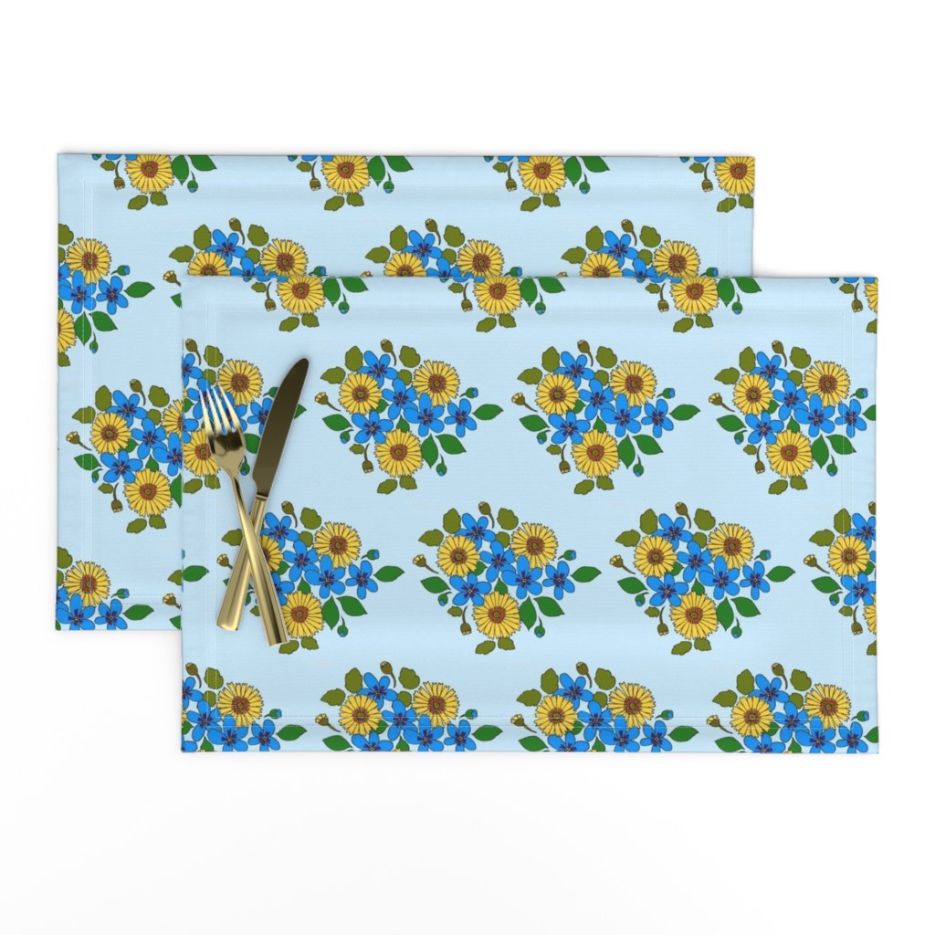 50s_yellow_and_blue_flower_cluster