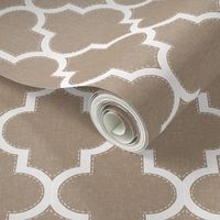 Stitched Quatrefoil in Linen