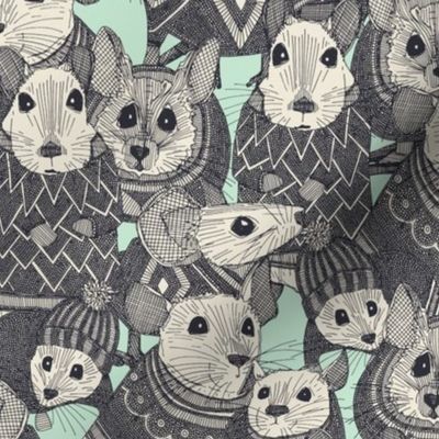 sweater mice mint small