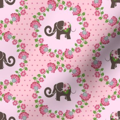 Elephant Cameo in Pink