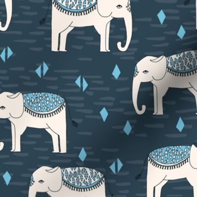 Elephant Parade - Parisian Blue/Chapagne/Soft Blue