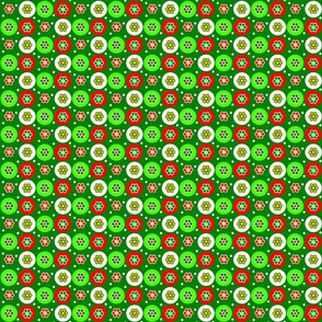 Christmas_beads2_with_dark_green_background