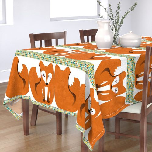 HOME_GOOD_RECTANGULAR_TABLE_CLOTH