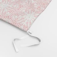 wrap_paper_crocus_snowflake_white_red