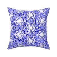 wrap_paper_crocus_snowflake_white_royal_blue