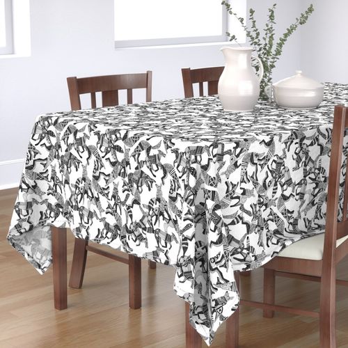 HOME_GOOD_RECTANGULAR_TABLE_CLOTH