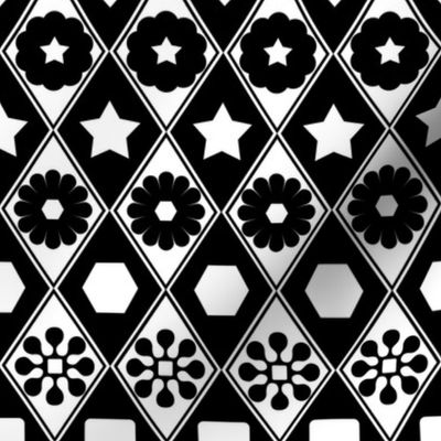 B&W Flower Fun Argyle