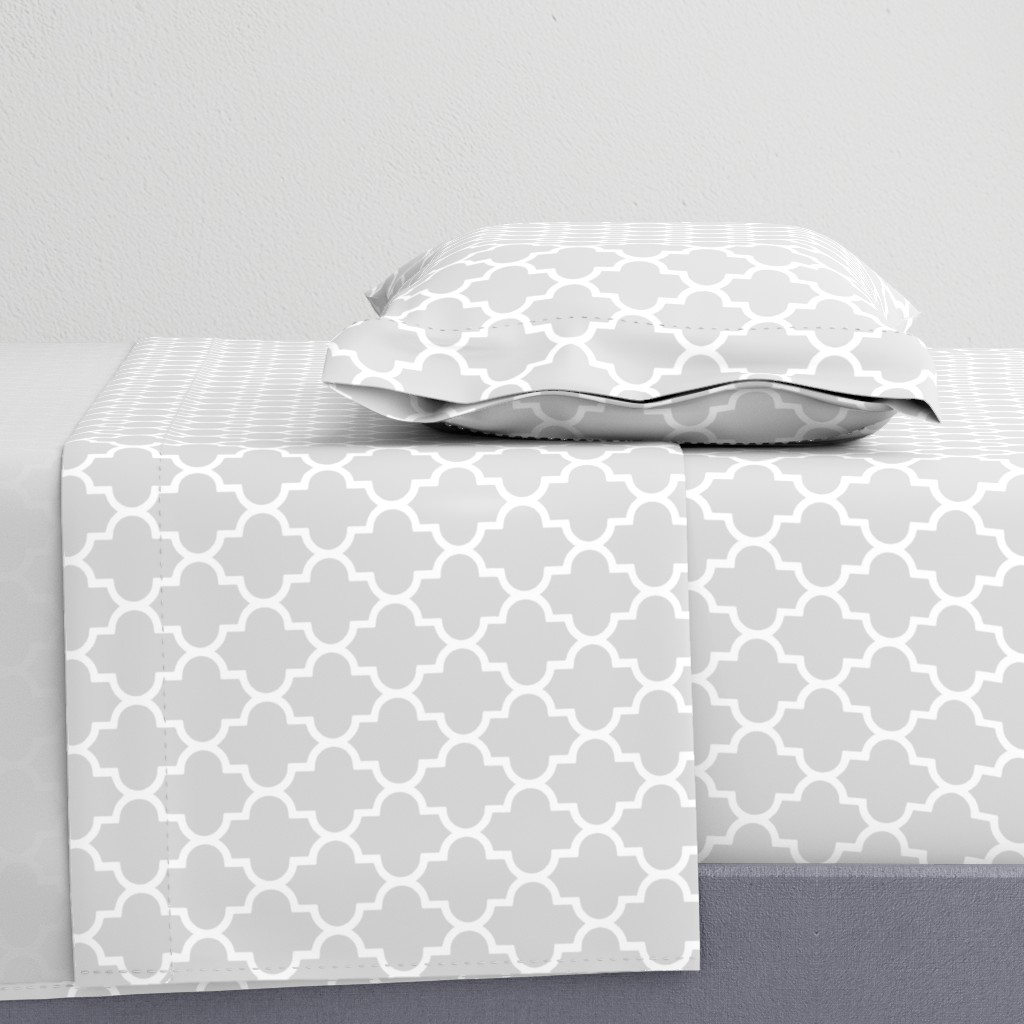 Stylish Grey Quatrefoil