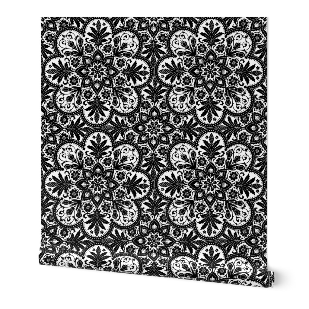  Bourgogne Tile ~ White and Black 