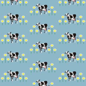 spoon_flower_cow_with_daisies