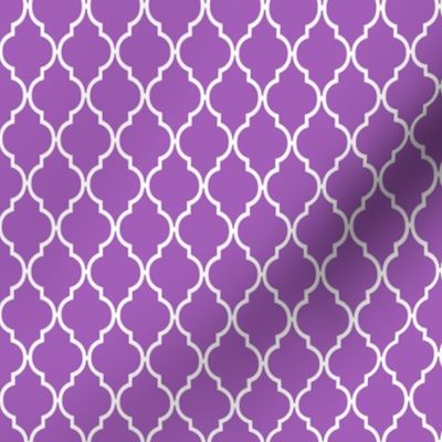 Dark Radiant Orchid Trellis Quatrefoil