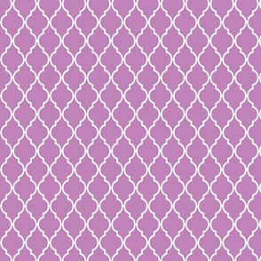 Light Radiant Orchid Trellis Quatrefoil